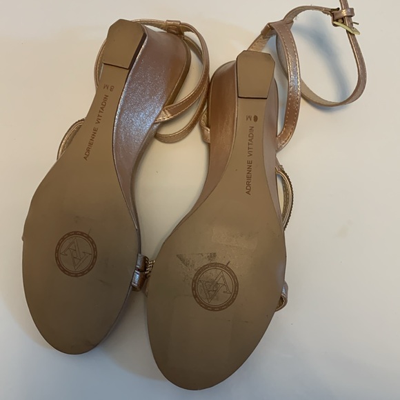 Adrienne Vittadini wedge sandals rose gold 8 - Picture 7 of 8
